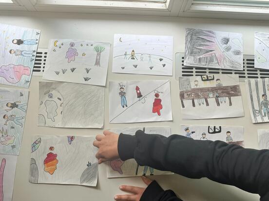 Comiczeichnen während der Projektwoche - Anna-Essinger Schule