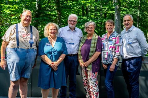 von links: Christian Specht, Ivonne Kanter, Ludger Gröting, Simone Dreblow, Elke Breitenbach, Adem Seyfi (Foto: Dennis Lenz)