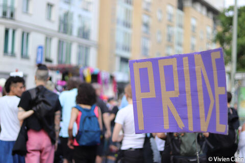 Bild von einer vergangenen Pride Parade (c) Vivien Cahn