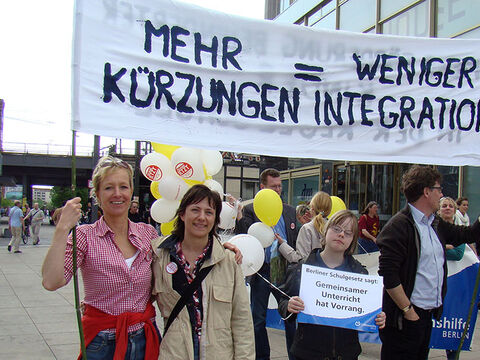 Protest gegen Kürzungen bei der Integration in der Schule (Foto: Archiv Lebenshilfe Berlin)