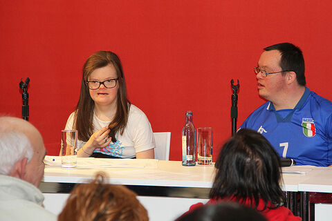 Julia Schwiderski und Thomas Witt 