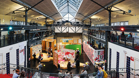 Herzlich willkommen: Ein Blick ins Labyrinth Kindermuseum Berlin (Foto: Matthias Heinzmann)