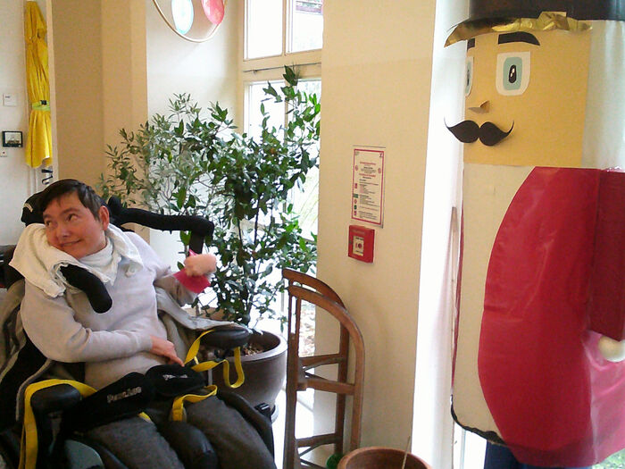 Gruppe 4: Nussknacker bauen.